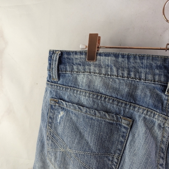 Aeropostale Shorts Womens 10 Boyfriend Distressed Light Acid Wash Cuffed Stretch - Picture 6 of 10